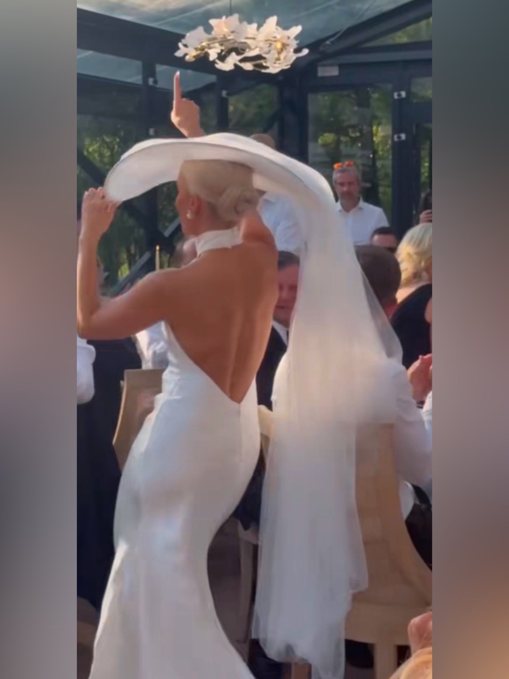 Twigs & Honey viral Dream cloud bridal hat with veil never worn brand new